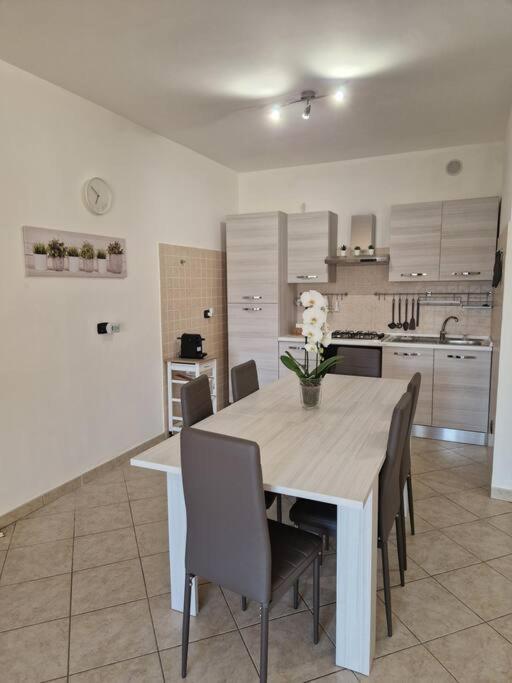 Flowers Apartment Villa Caldari エクステリア 写真